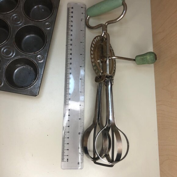 Antique Rusty Crusty Kitchen Decor - Picture 9 of 11